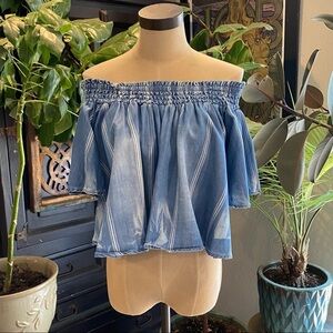 Buckle Chambray Stripe Faded Wash Smocked top